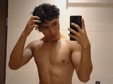 NoahJhoness online